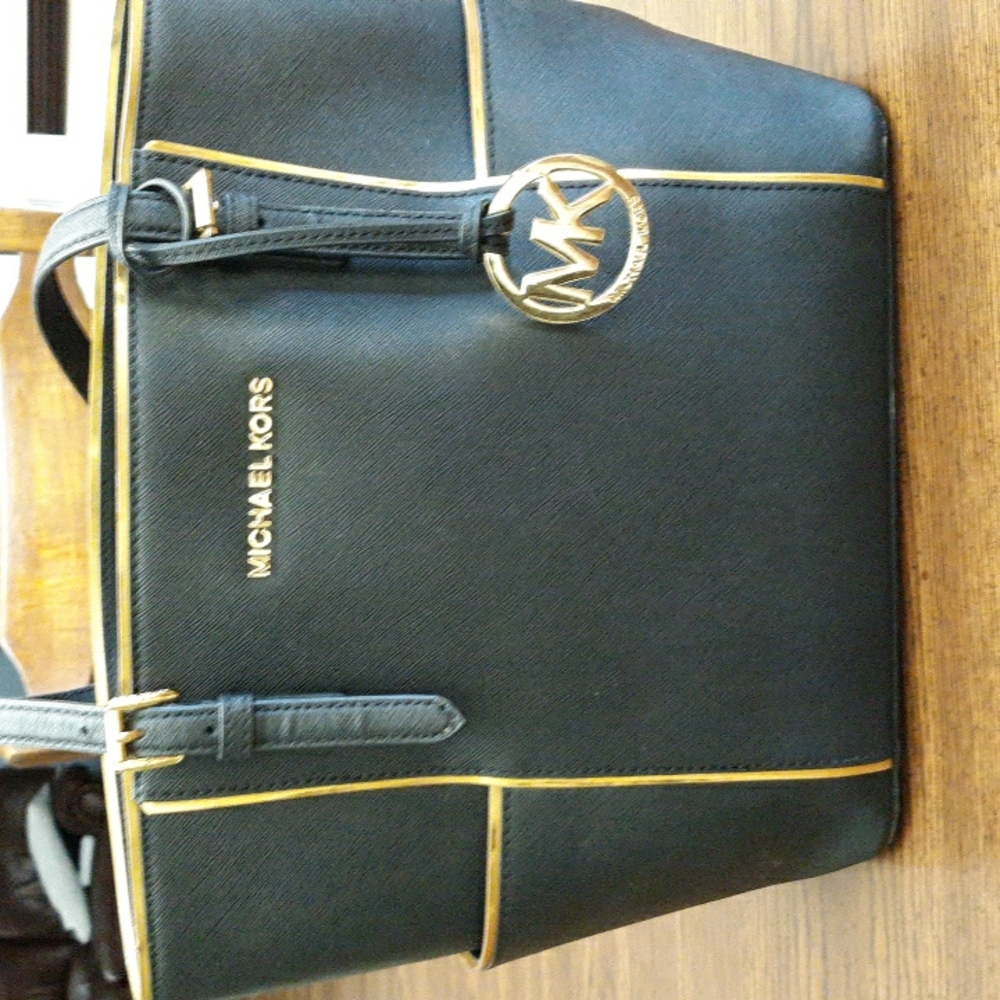 MICHAEL KORS  PURSE NWOT